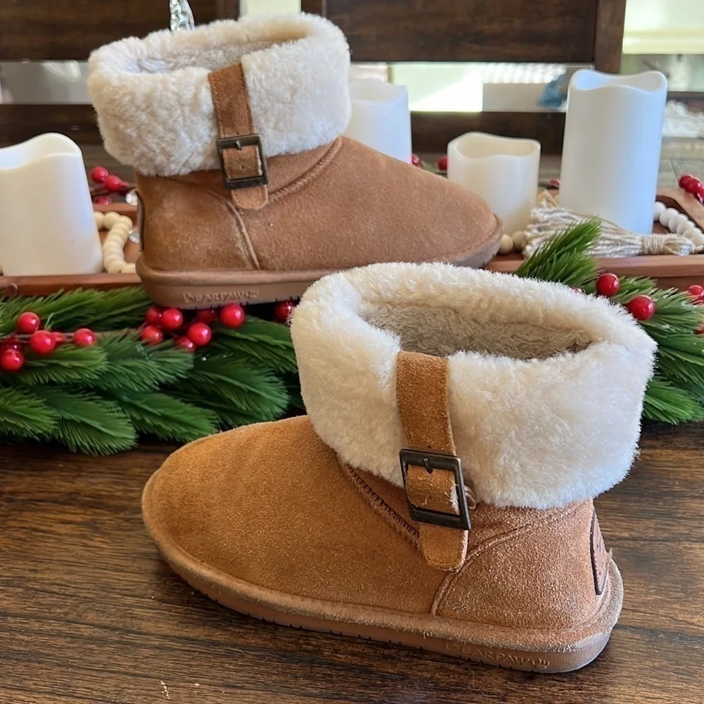 bearpaw abby cuffed tab boot hickory | size 7